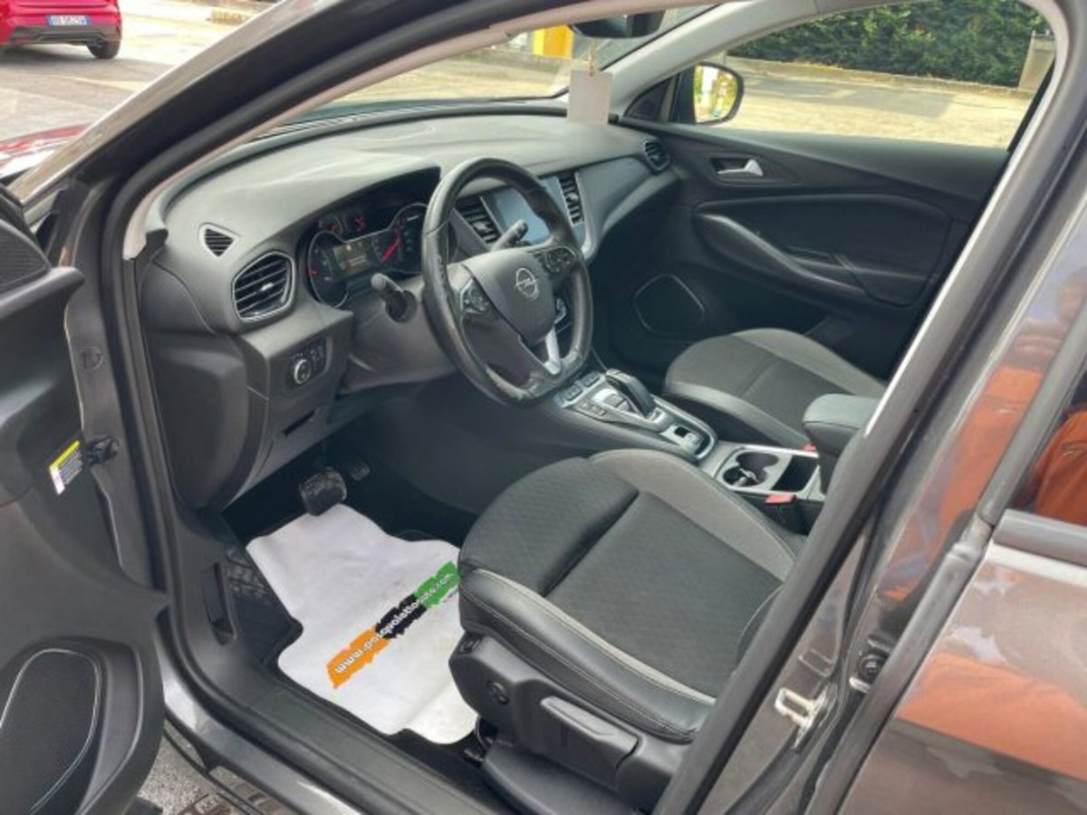 Opel Grandland X 1.6 Turbo 180 CV Start&Stop aut. Elegance (6)