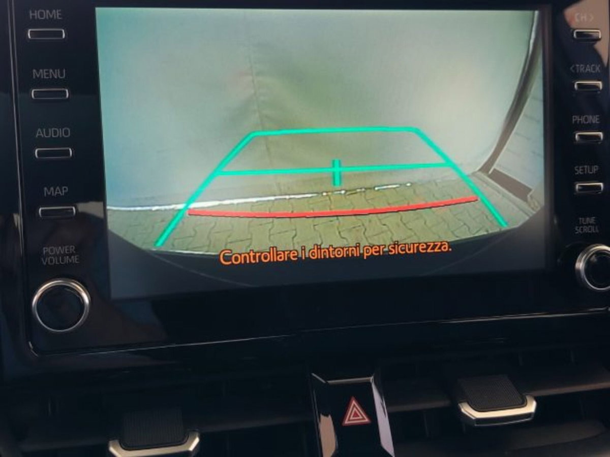 Toyota Corolla 1.8 Hybrid Business (10)