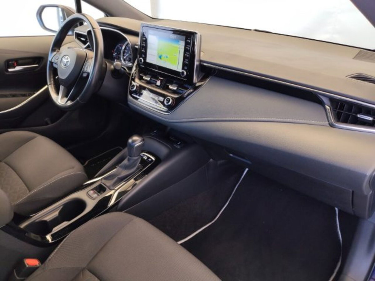 Toyota Corolla 1.8 Hybrid Business (9)