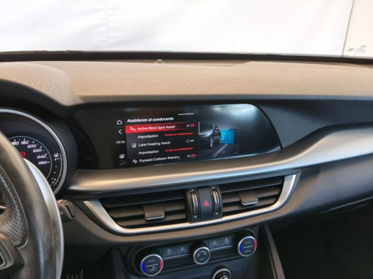 Alfa Romeo Stelvio Stelvio 2.2 Turbodiesel 190 CV AT8 Q4 Sprint (13)