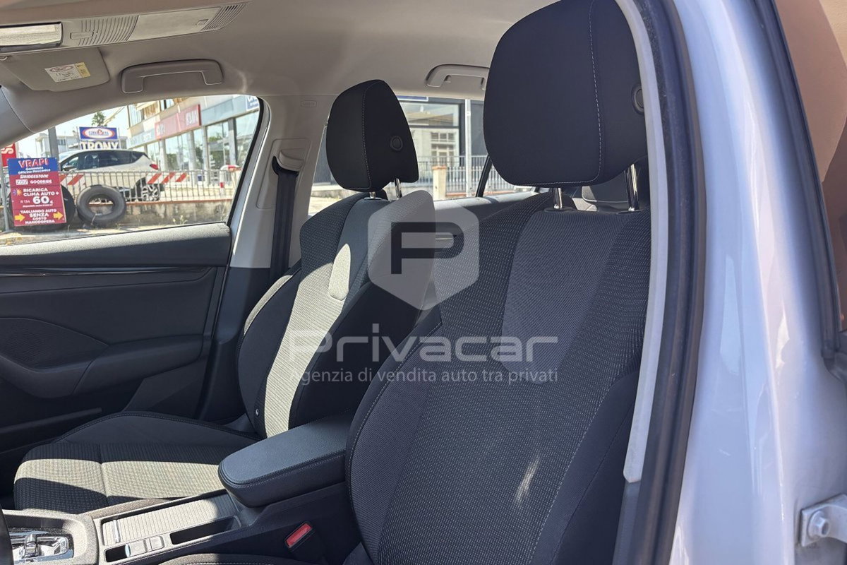 Skoda Octavia Station Wagon 1.0 e-TEC DSG Wagon Style (13)