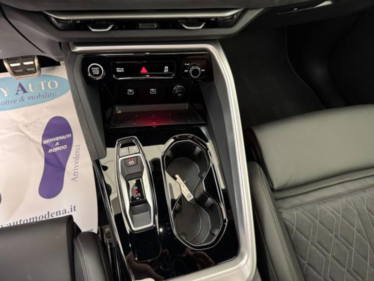 Audi Q5 Sportback 2.0 tdi mhev+ Launch Edition S line quattro 204cv s-tronic (13)