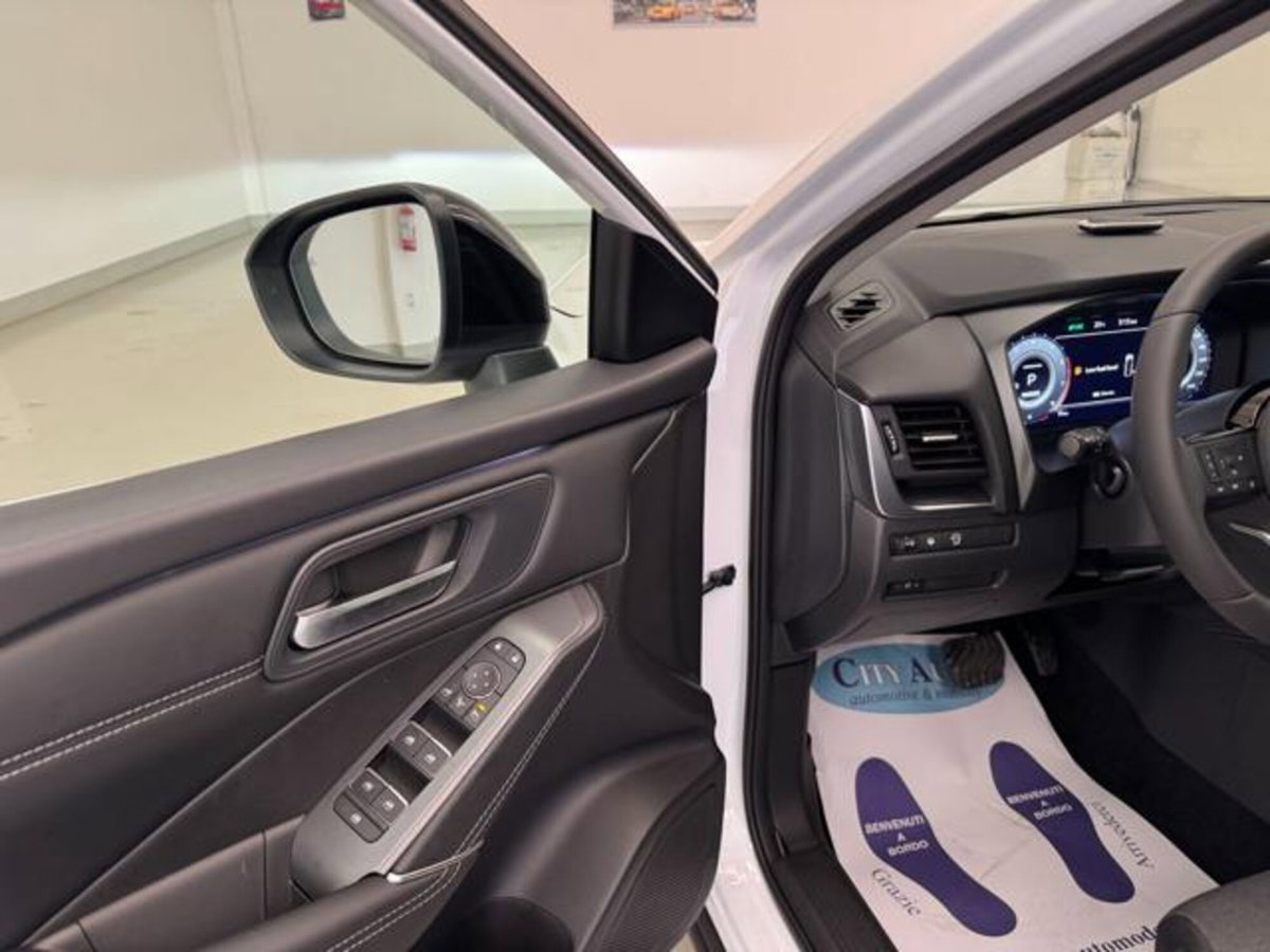 Nissan Qashqai MHEV 158 CV Xtronic N-Style (8)