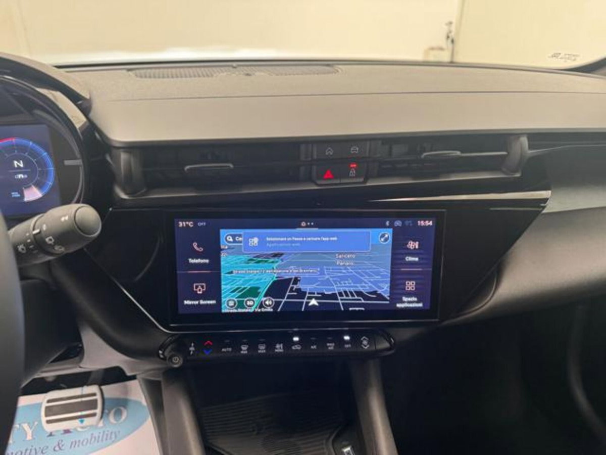 Alfa Romeo Junior 1.2 ibrida Speciale 145cv edct6 (12)