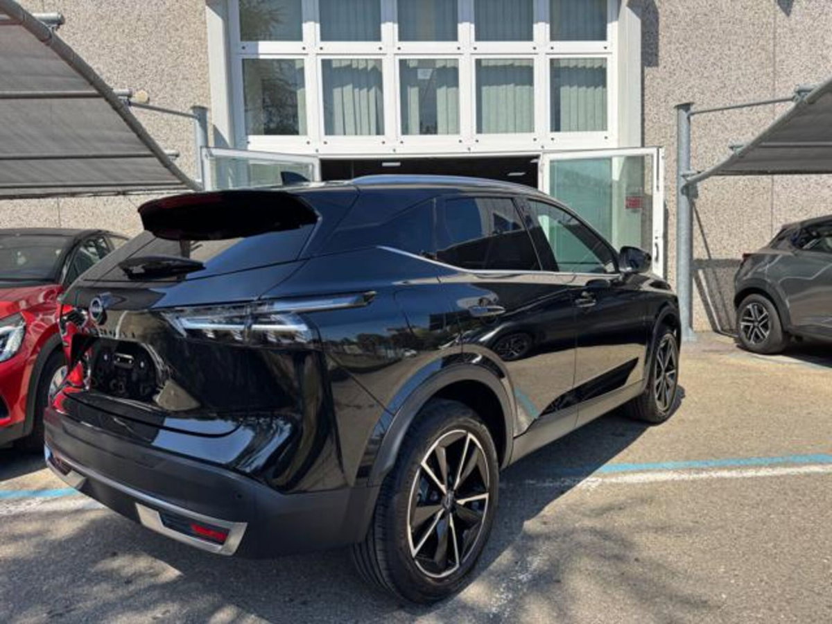 Nissan Qashqai 1.3 mhev Tekna 4wd 158cv xtronic (3)