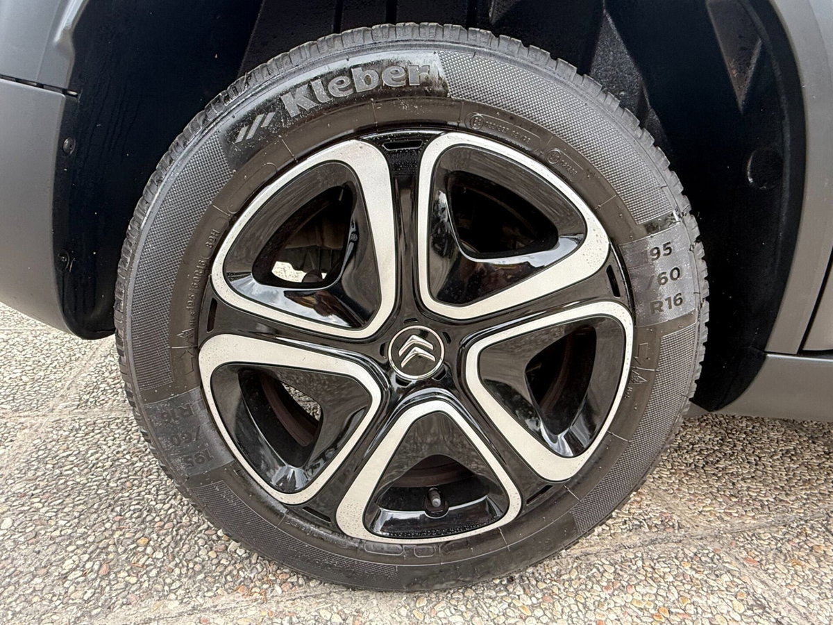 Citroen C3 Aircross BlueHDi 100 S&S Live (17)