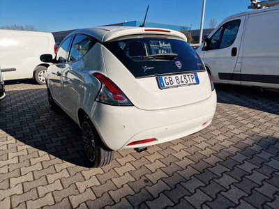 Lancia Ypsilon 1.2 69 CV 5 porte Gold (6)