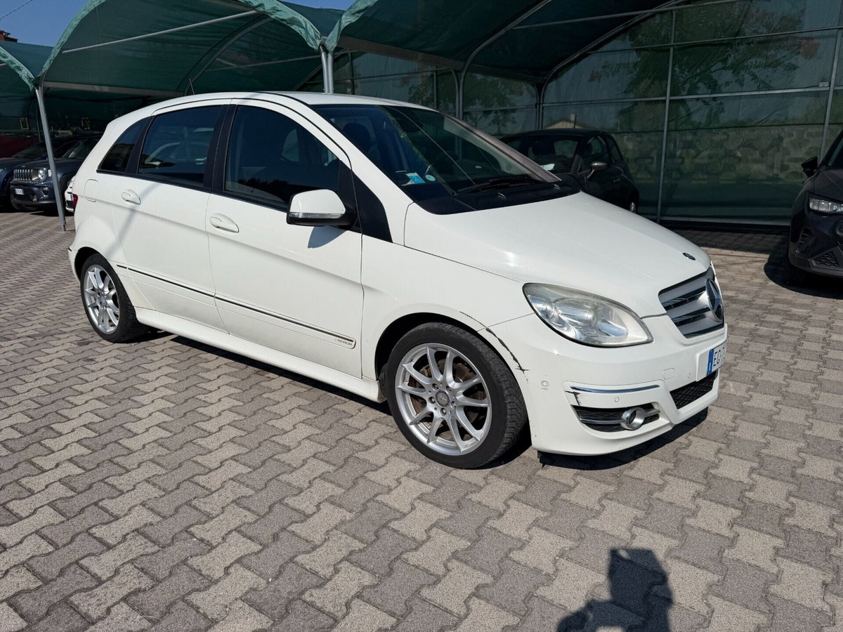 Mercedes-Benz Classe B 200 CDI Executive (2)