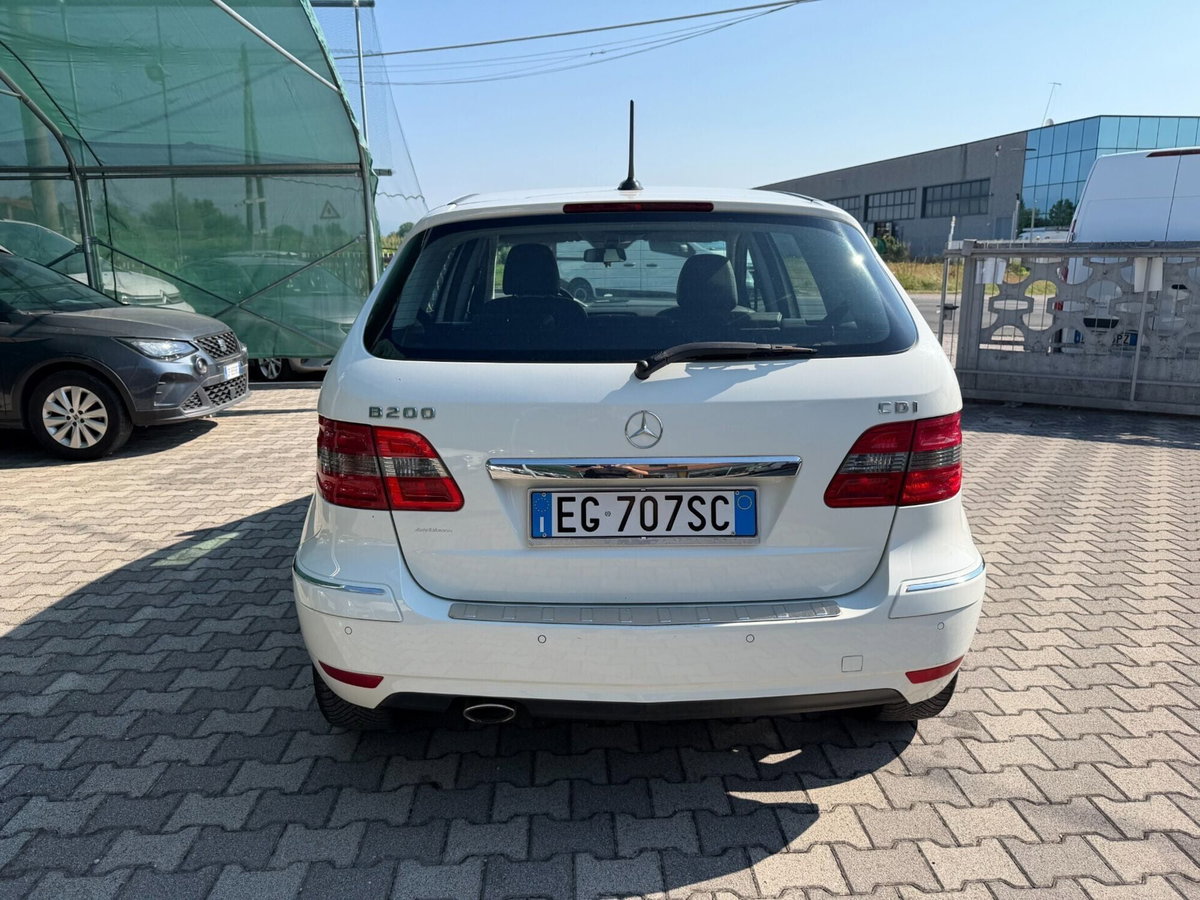 Mercedes-Benz Classe B 200 CDI Executive (4)