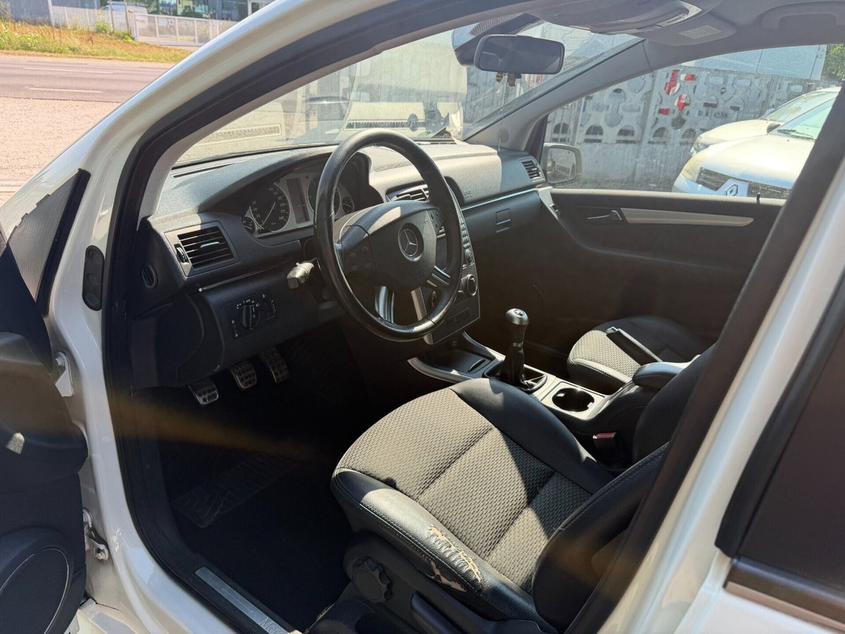 Mercedes-Benz Classe B 200 CDI Executive (5)