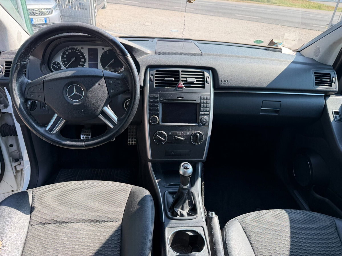Mercedes-Benz Classe B 200 CDI Executive (9)