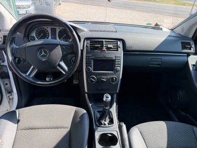 Mercedes-Benz Classe B 200 CDI Executive (9)