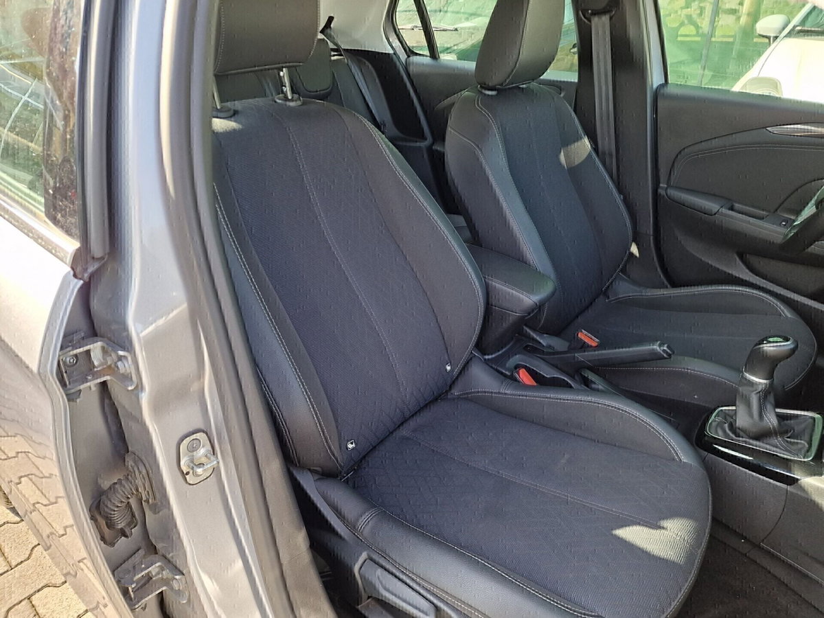 Opel Corsa 1.2 Elegance (10)