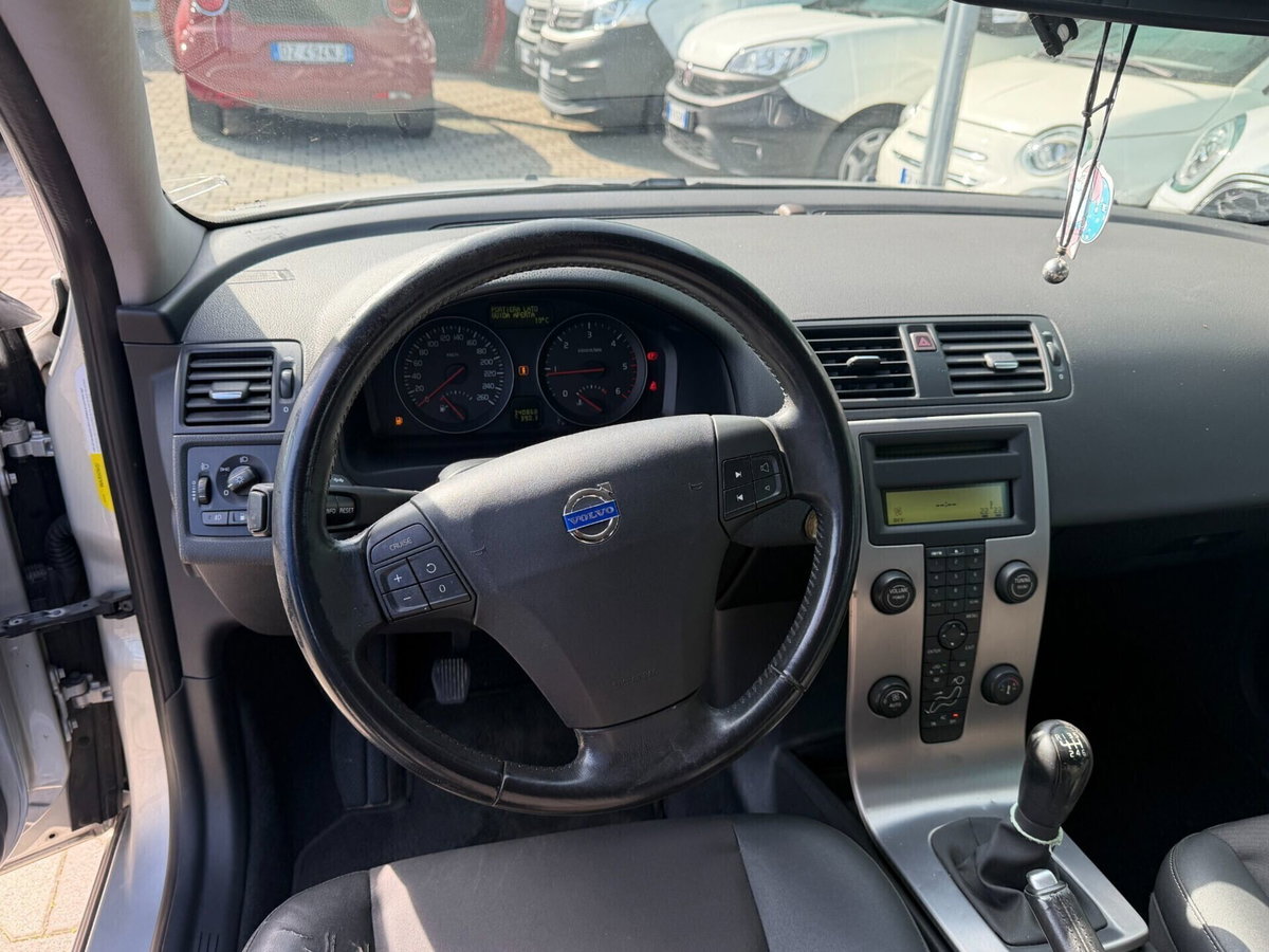 Volvo V50 1.6 D cat Summum (8)