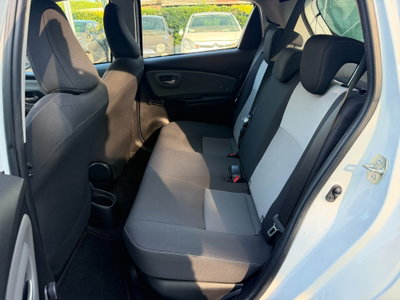 Toyota Yaris 1.5 Hybrid 5 porte Energy (10)