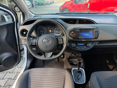 Toyota Yaris 1.5 Hybrid 5 porte Energy (11)