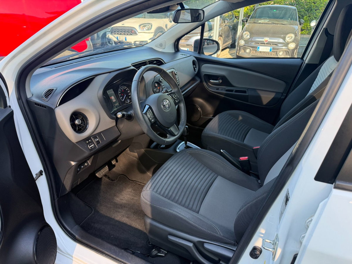 Toyota Yaris 1.5 Hybrid 5 porte Energy (7)