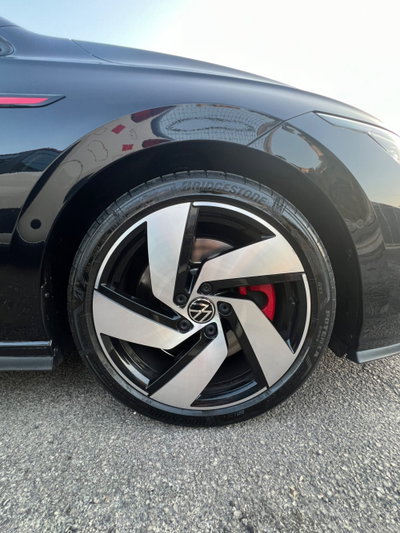 Volkswagen Golf 2.0 TSI GTI DSG (11)