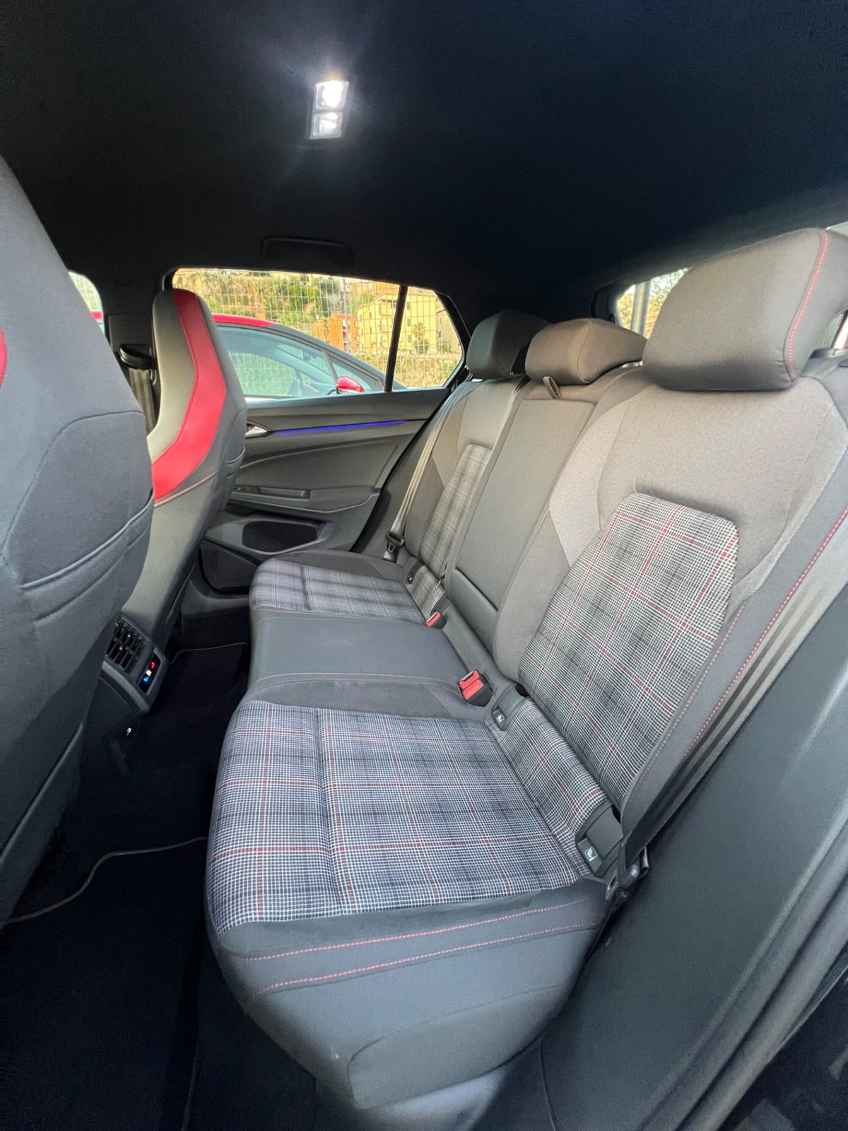 Volkswagen Golf 2.0 TSI GTI DSG (19)