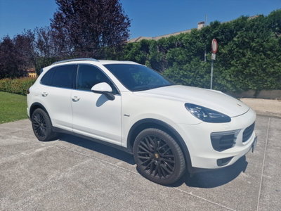 Porsche Cayenne 3.0 Diesel (2)