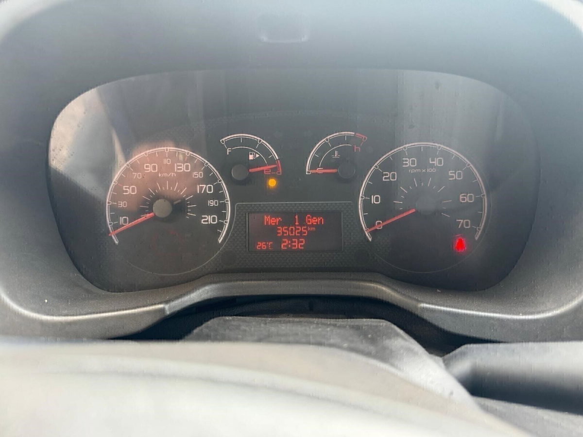 Peugeot Bipper 1.3 HDi 75 FAP Stop&Start Outdoor (15)