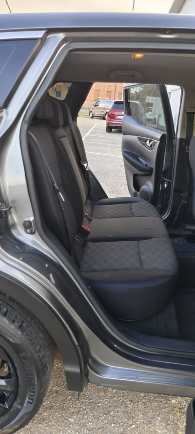 Nissan Qashqai 1.6 dCi 4WD Black Edition (16)