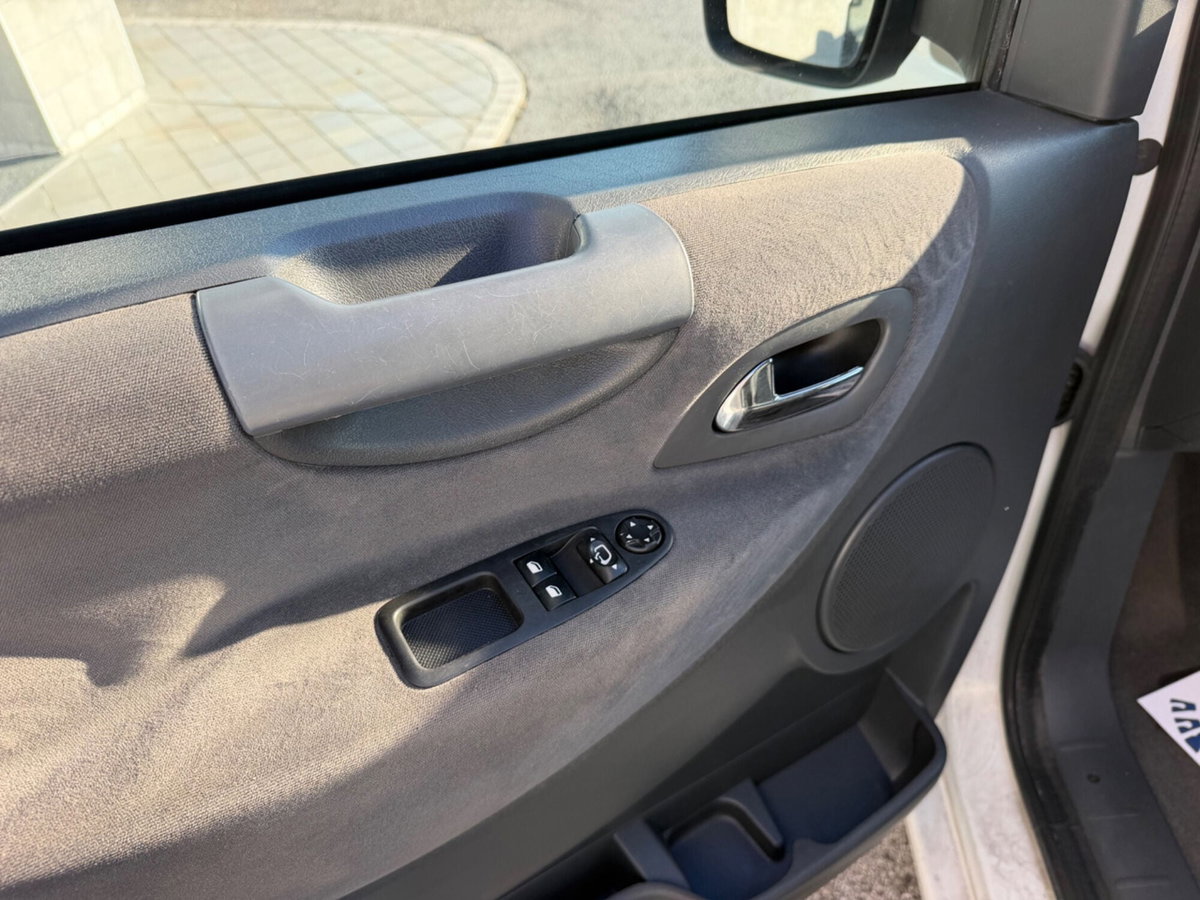 Fiat Scudo Furgone 2.0 MJT/130 PL Panorama Executive 5 posti (M1) (8)