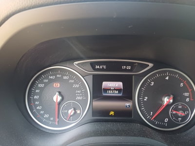Mercedes-Benz Classe B 180 d Premium (13)
