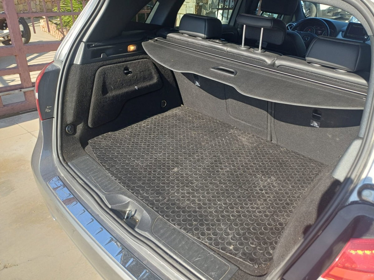 Mercedes-Benz Classe B 180 d Premium (14)