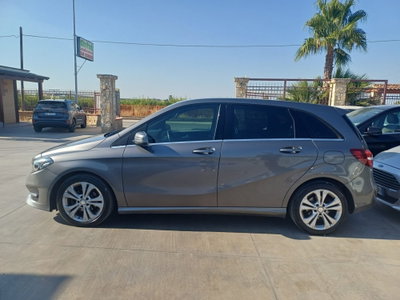 Mercedes-Benz Classe B 180 d Premium (3)
