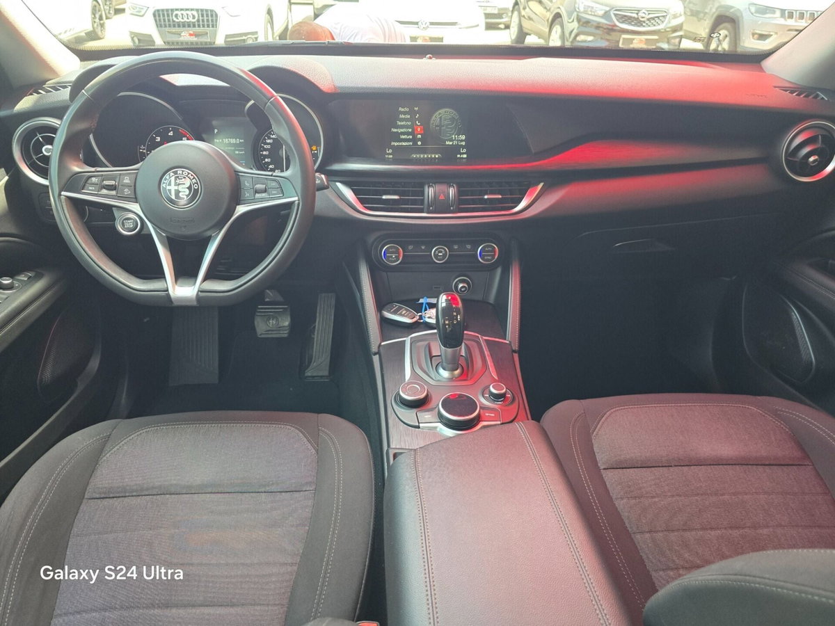 Alfa Romeo Stelvio Stelvio 2.2 Turbodiesel 190 CV AT8 Q4 Executive (9)