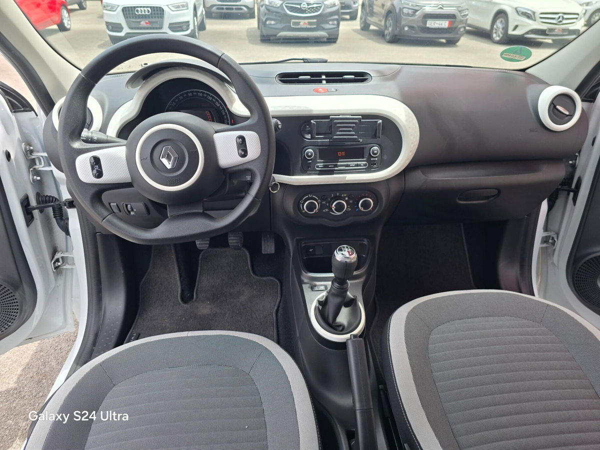 Renault Twingo SCe 65 CV Signature (10)
