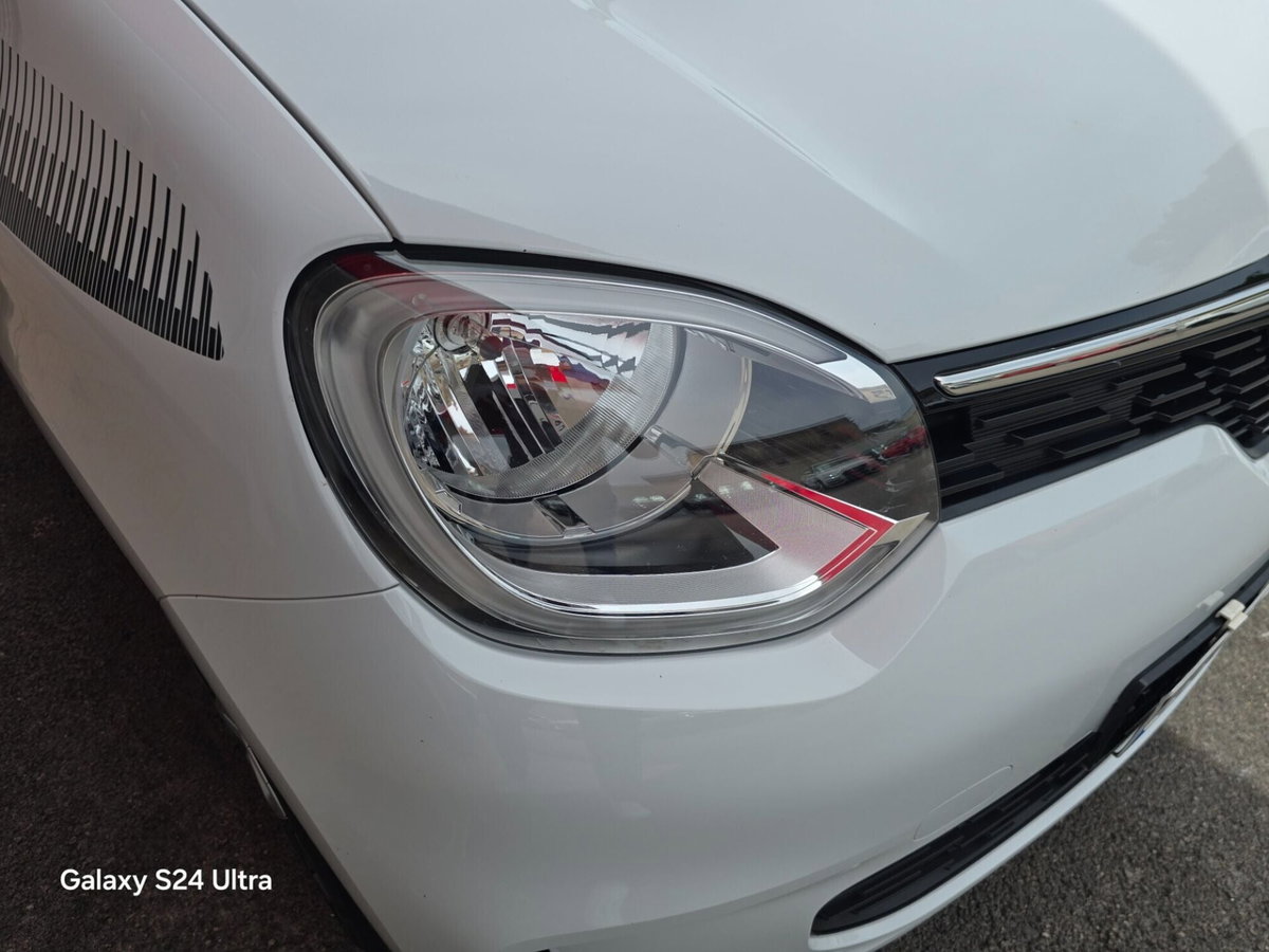 Renault Twingo SCe 65 CV Signature (7)