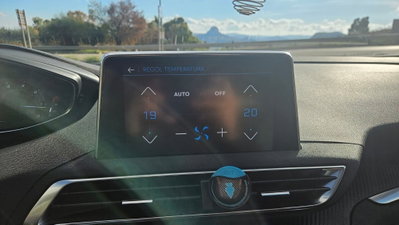 Peugeot 3008 BlueHDi 130 S&S Allure (10)