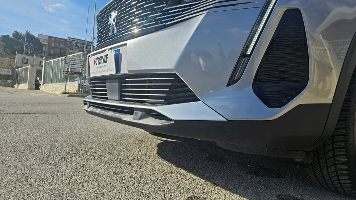 Peugeot 3008 BlueHDi 130 S&S Allure (16)