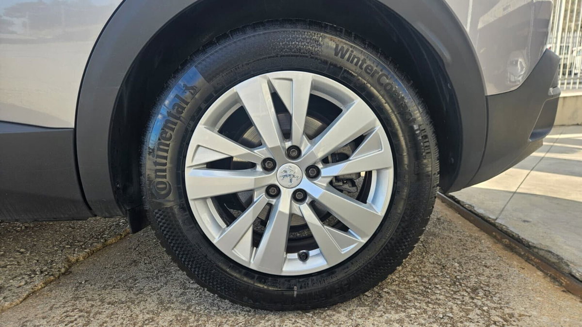 Peugeot 3008 BlueHDi 130 S&S Allure (18)