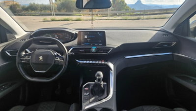 Peugeot 3008 BlueHDi 130 S&S Allure (7)