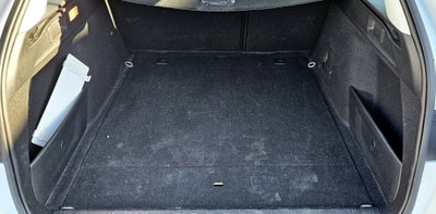 Peugeot 308 SW BlueHDi 120 S&S EAT6 Allure (14)