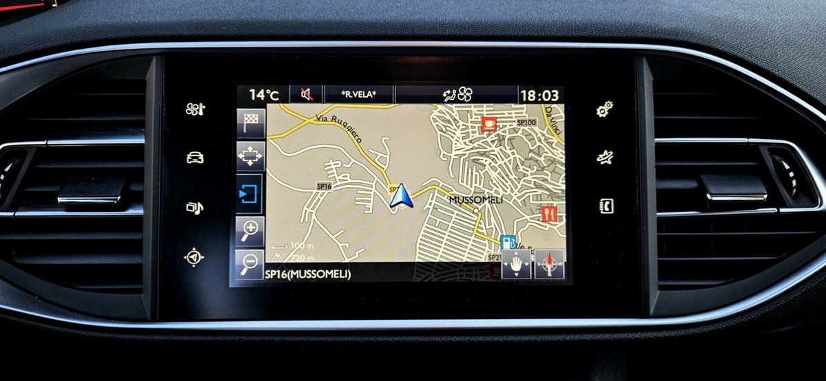 Peugeot 308 SW BlueHDi 120 S&S EAT6 Allure (8)