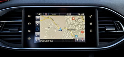 Peugeot 308 SW BlueHDi 120 S&S EAT6 Allure (8)