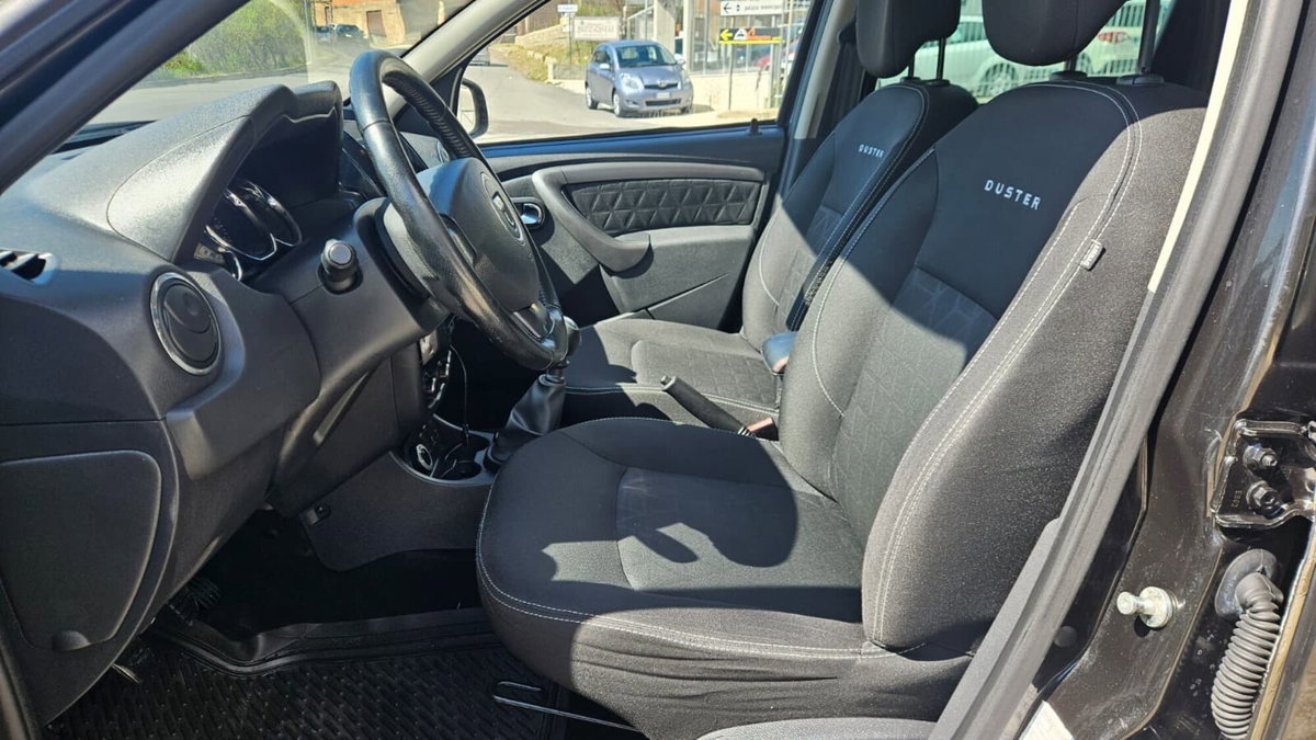Dacia Duster 1.5 dCi 110CV 4x4 Lauréate (5)