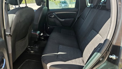 Dacia Duster 1.5 dCi 110CV 4x4 Lauréate (6)