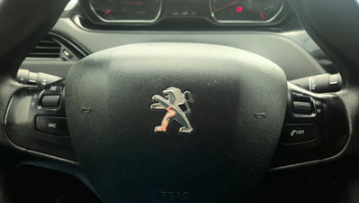 Peugeot 208 VTi 82 CV 5 porte Active (13)
