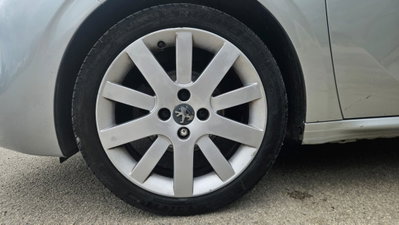 Peugeot 208 VTi 82 CV 5 porte Active (19)