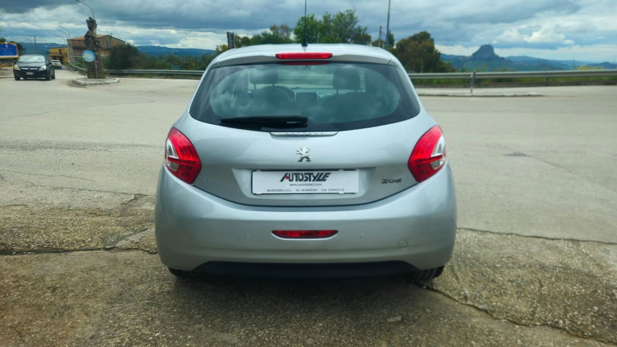Peugeot 208 VTi 82 CV 5 porte Active (4)