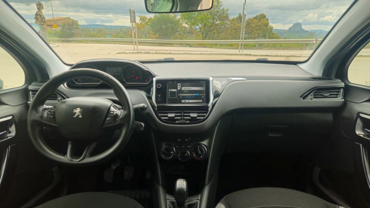 Peugeot 208 VTi 82 CV 5 porte Active (8)