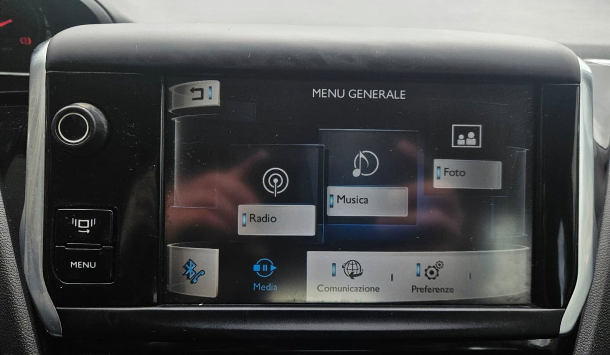 Peugeot 208 VTi 82 CV 5 porte Active (9)