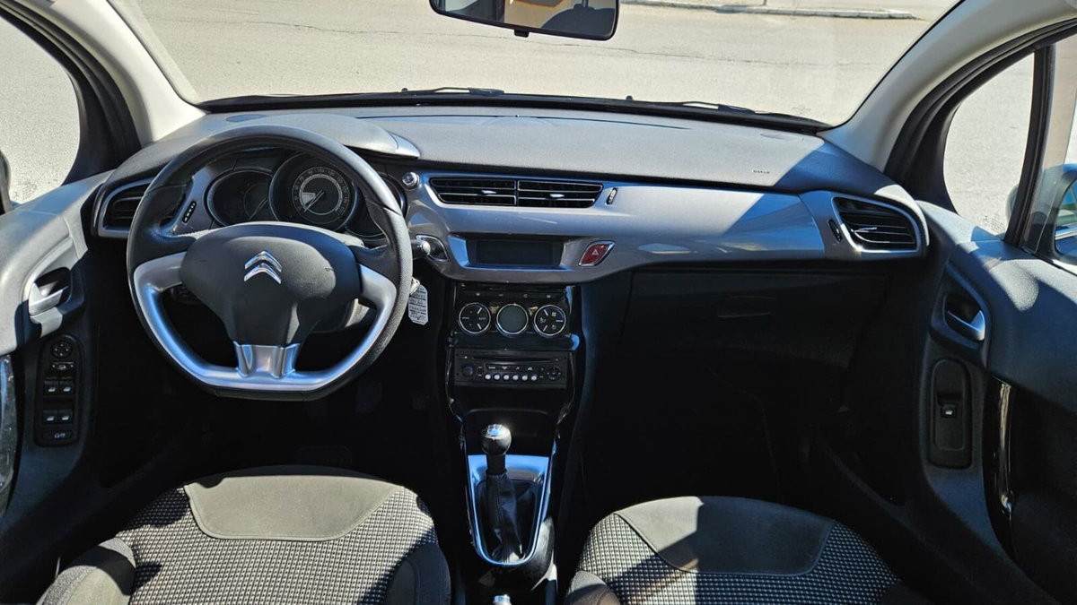 Citroen C3 1.4 HDi 70 Exclusive (7)