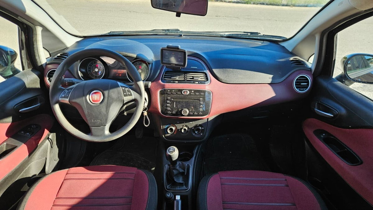 Fiat Punto Evo 1.3 Mjt 75 CV 5 porte Dynamic (7)