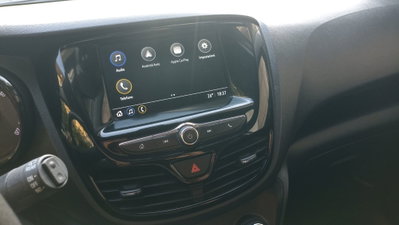 Opel Karl Rocks 1.0 73 CV (14)